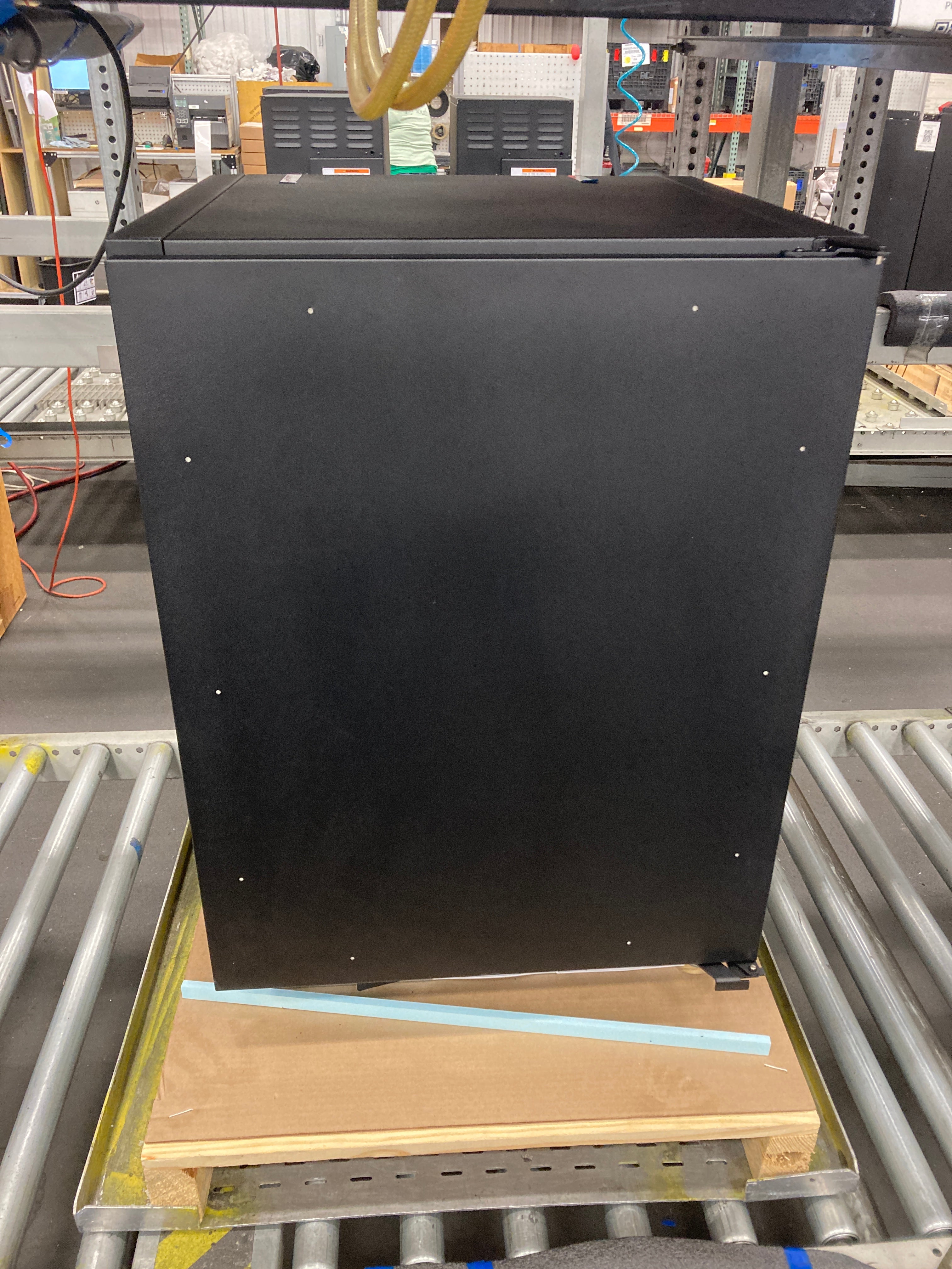 24" Overlay Panel Freezer - Right Hinge | 10449840-1