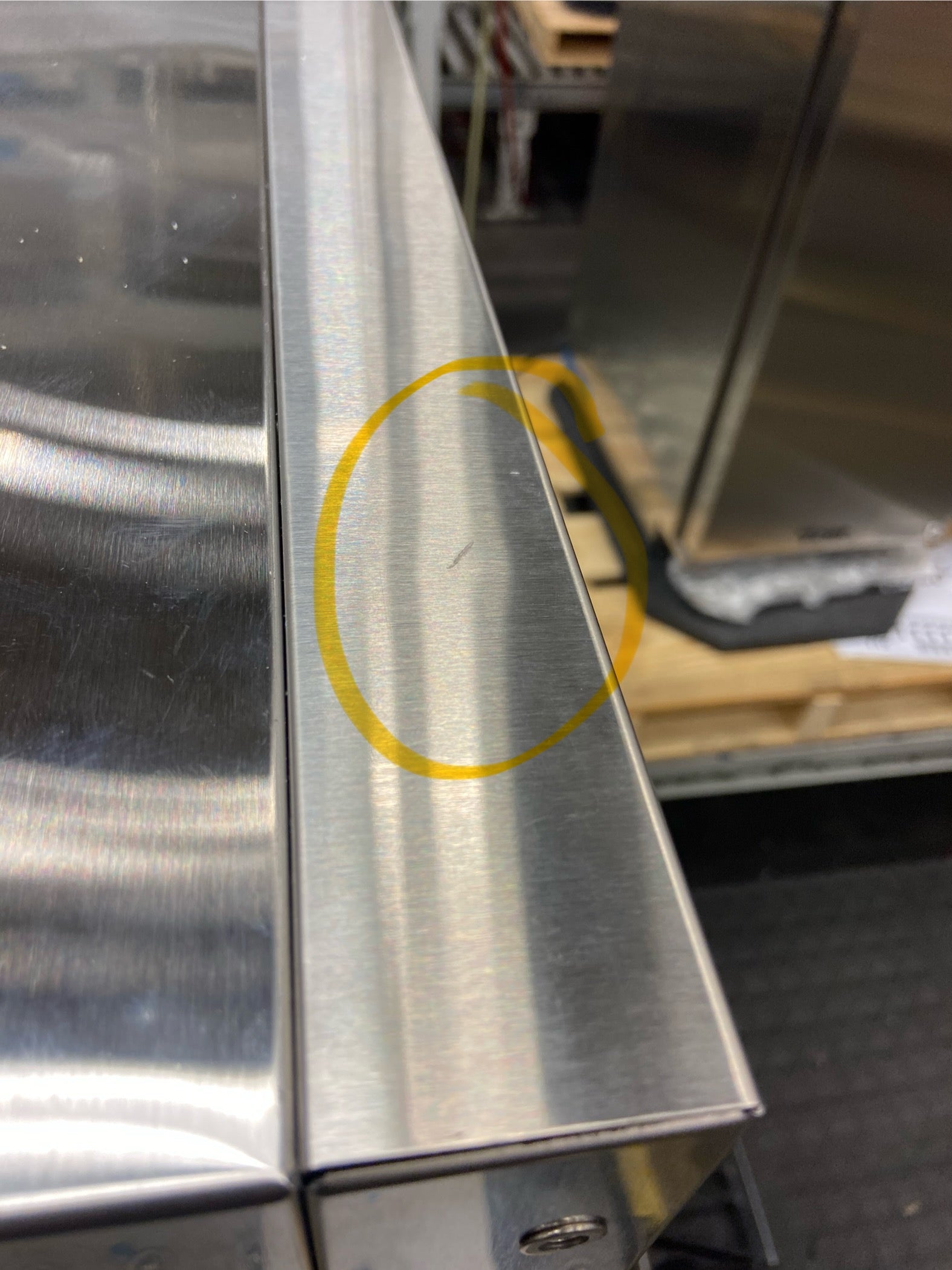 24" Stainless Beverage Center - Glass Door - Right Hinge | 11117820-1